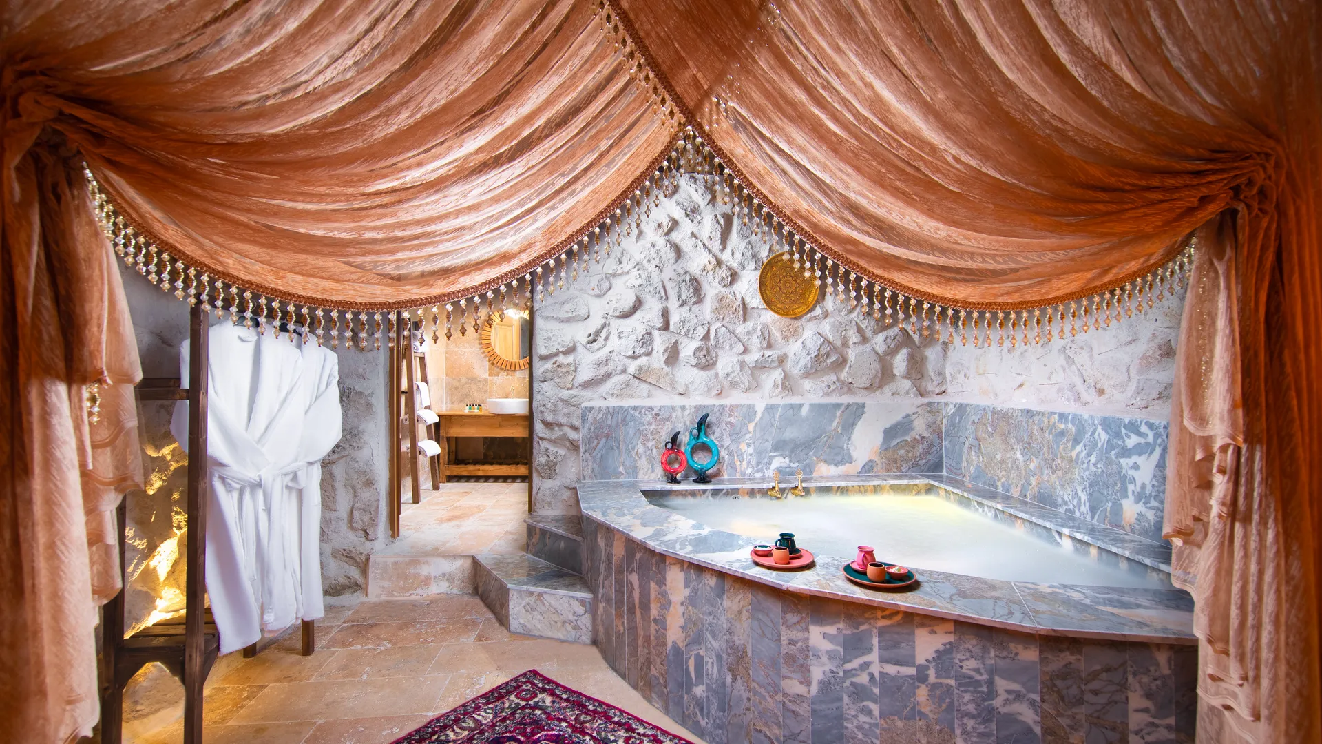 Çavuşin Stone House - Havuzlu Oda