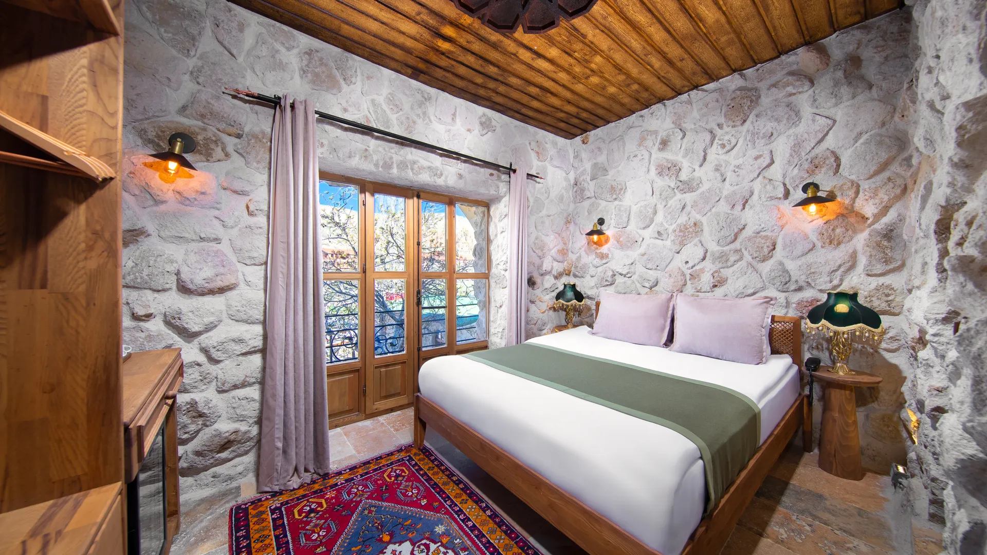 Çavuşin Stone House - Balkonlu Standart Oda