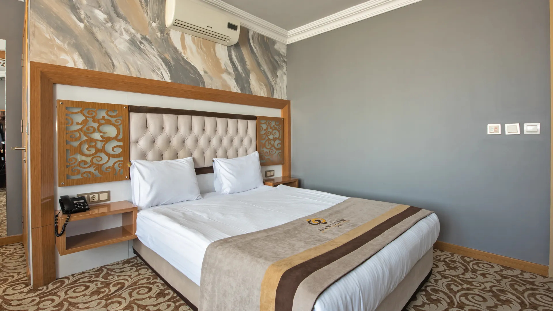 Demosan City Hotel - Aile Odası