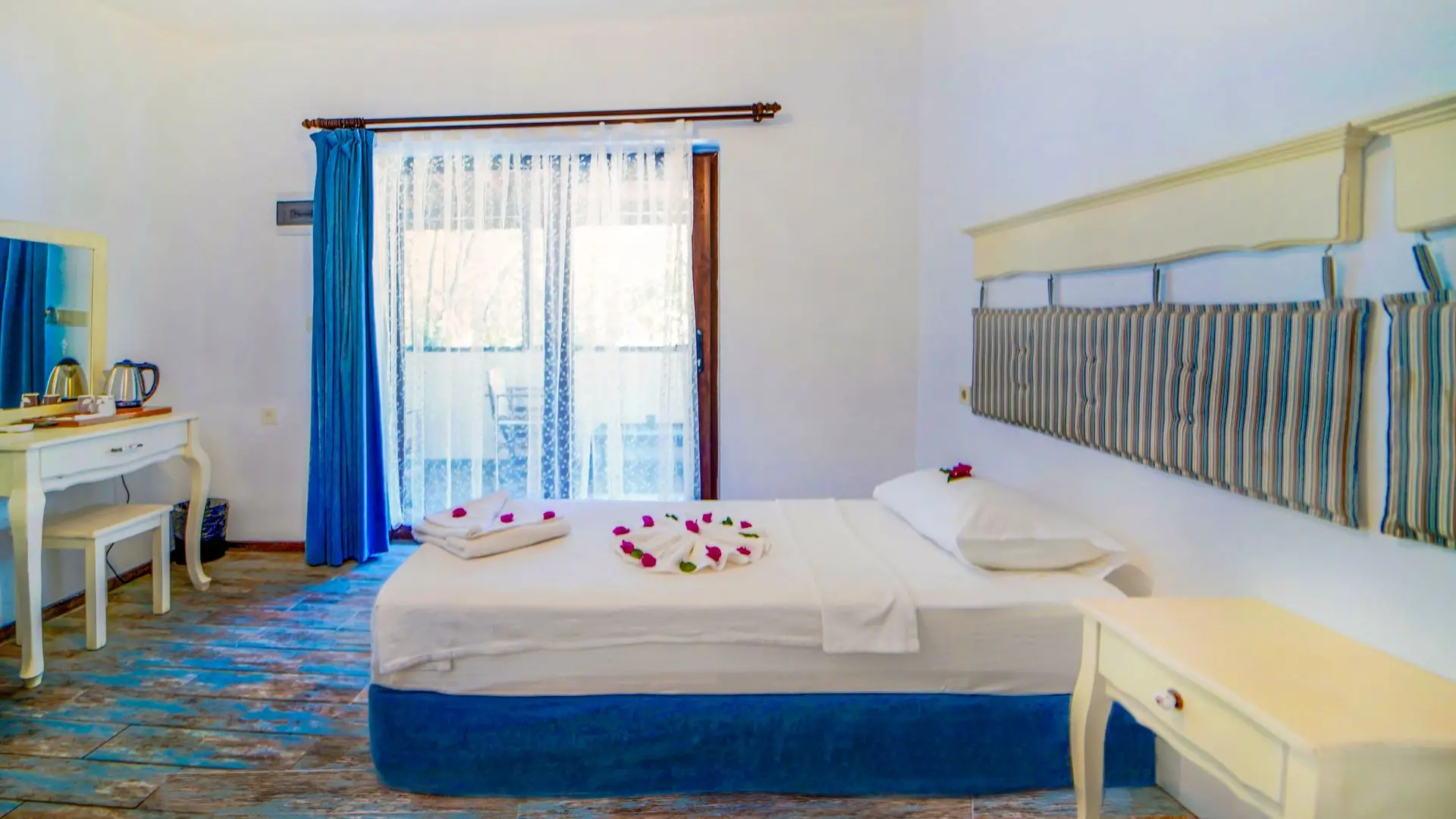 Lagoon Boutique Hotel - Deluxe Sea View Oda