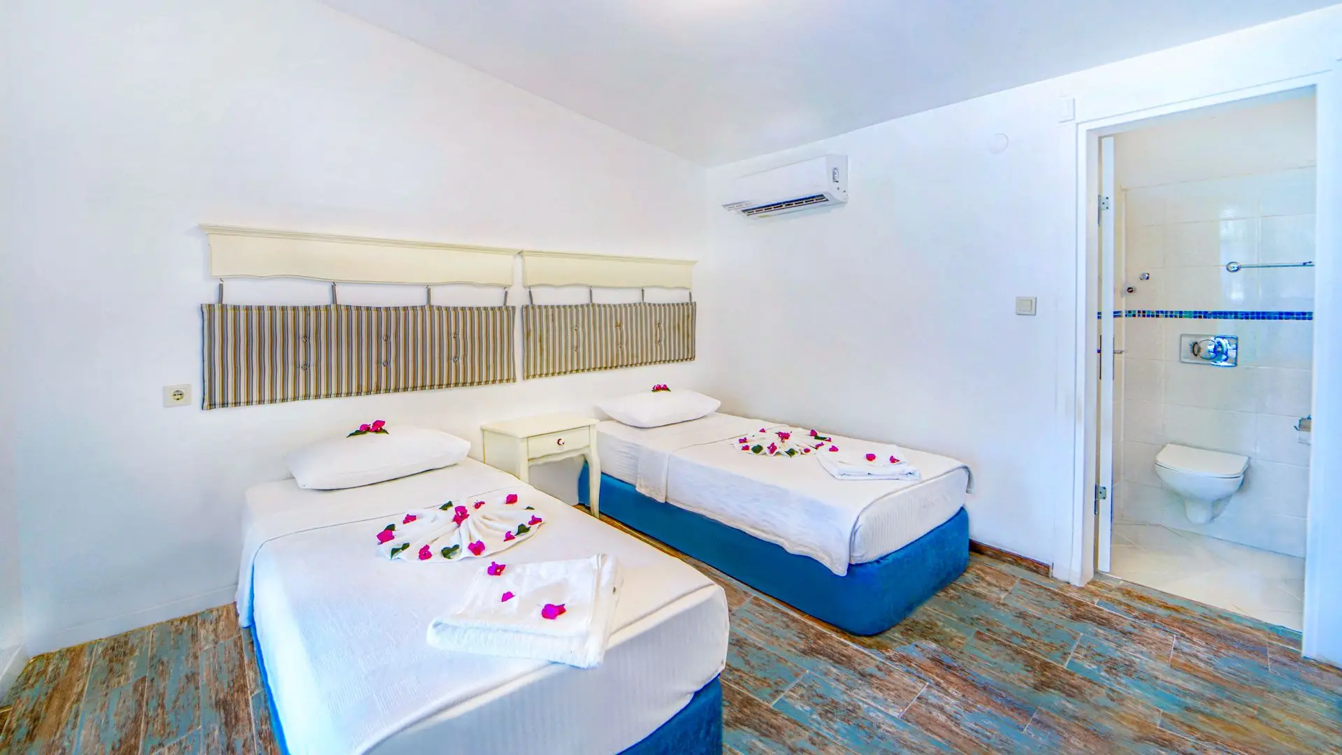 Lagoon Boutique Hotel - Deluxe Twin