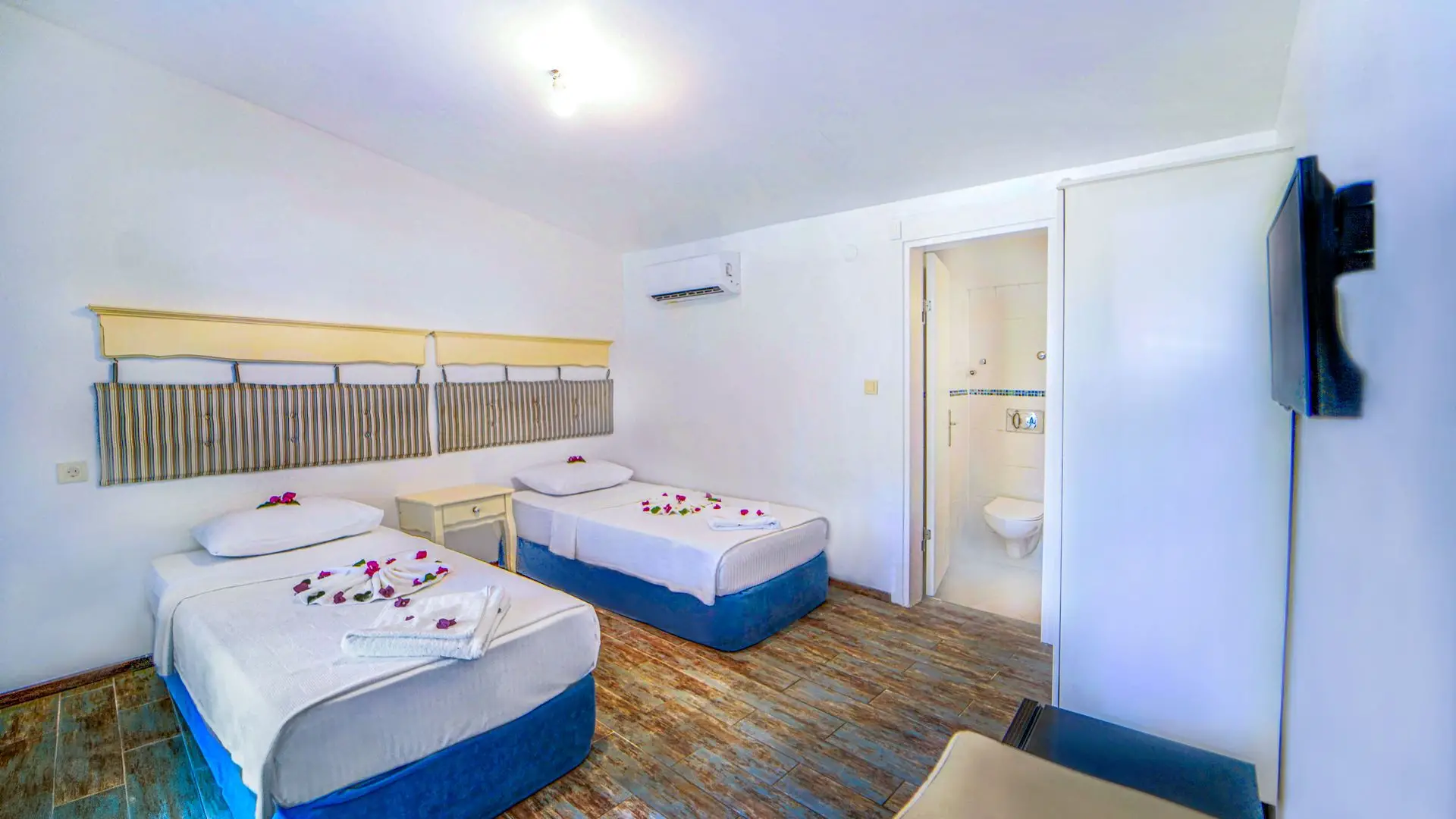 Lagoon Boutique Hotel - Deluxe Twin