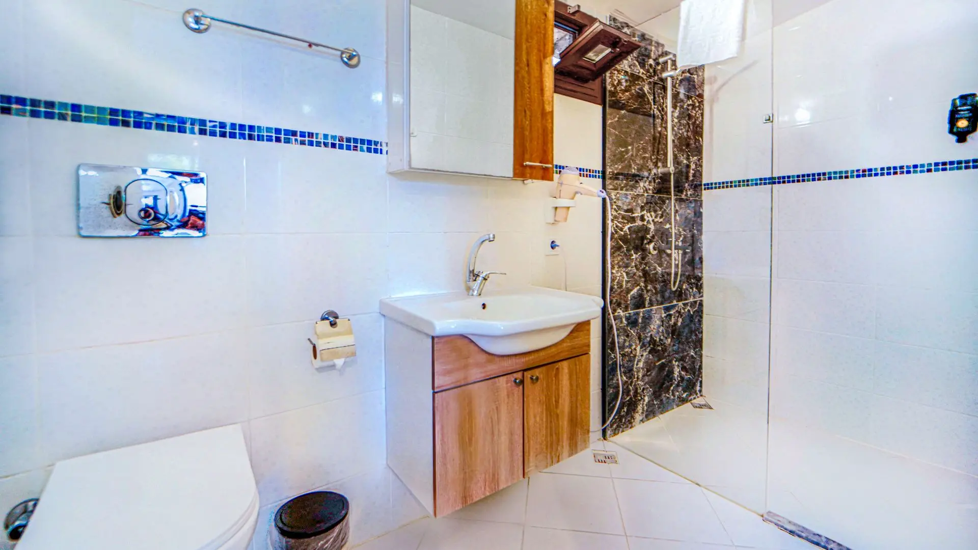 Lagoon Boutique Hotel - Deluxe Twin