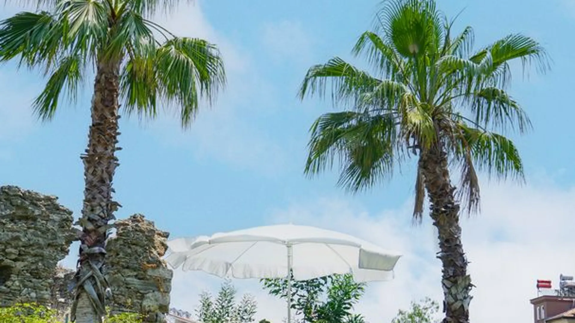 Side Square Hotel - Antik Surlara Komşu Bahçe