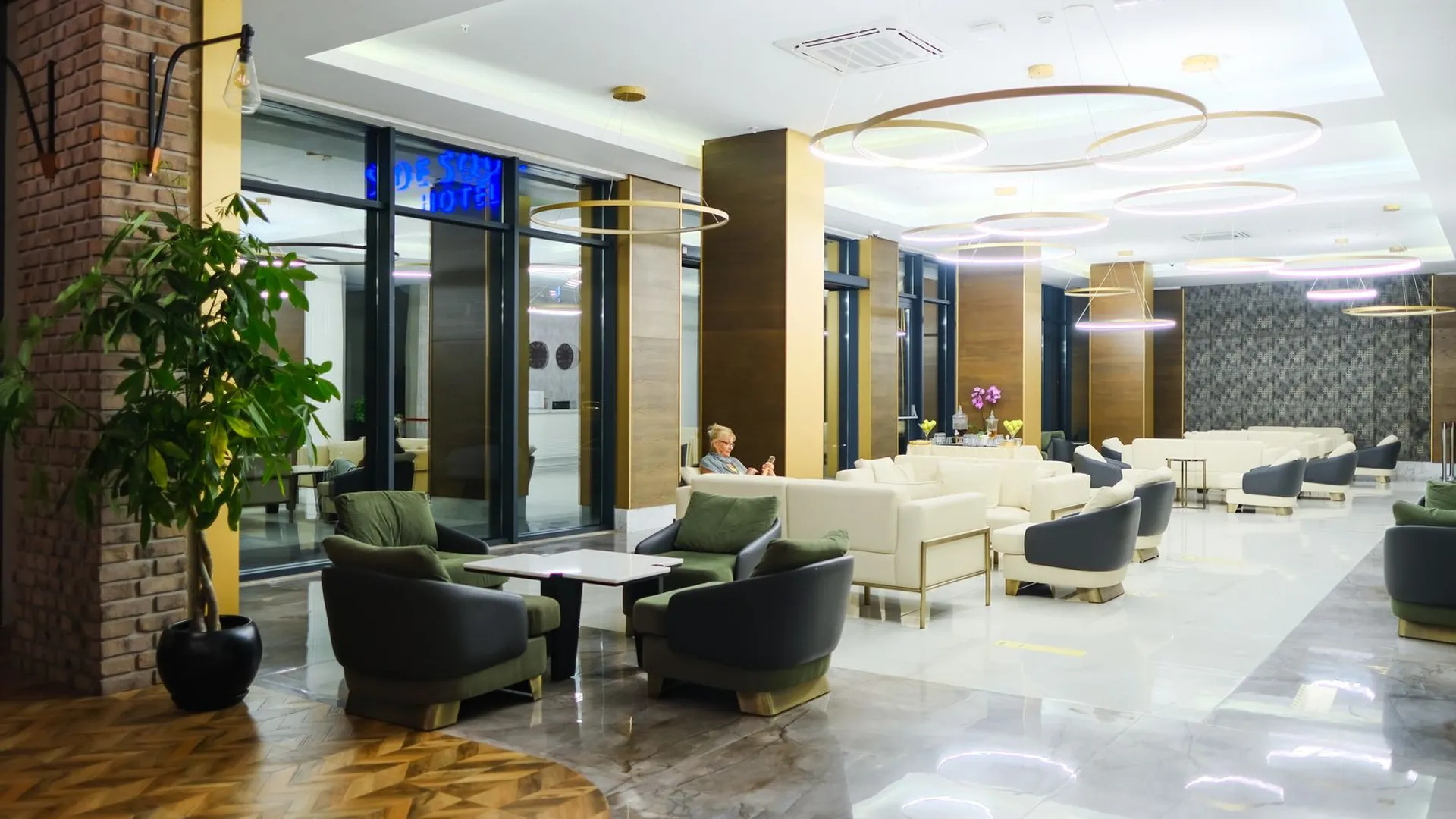Side Square Hotel - Lobi