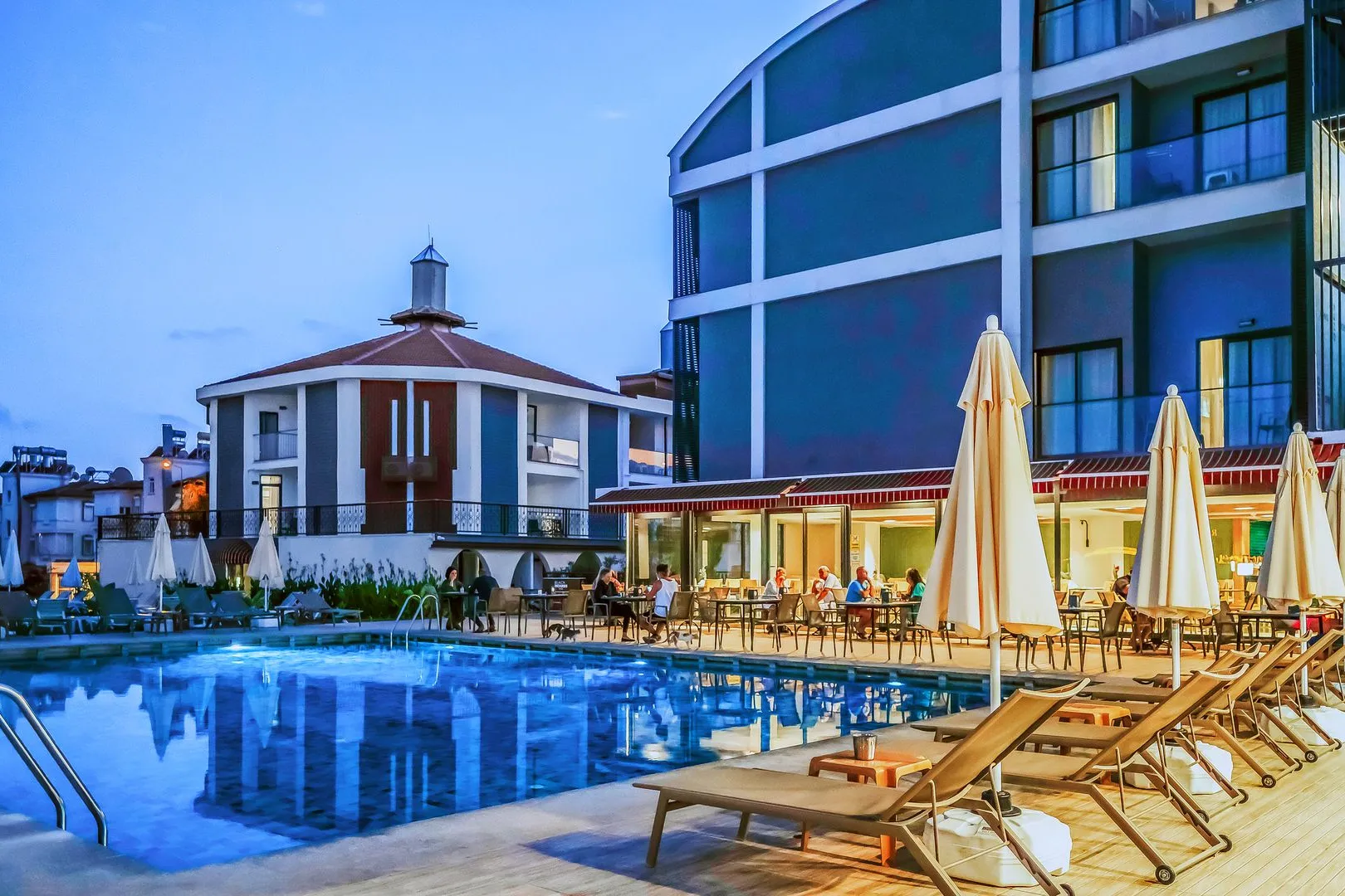 Side Square Hotel - Havuz Kenarı